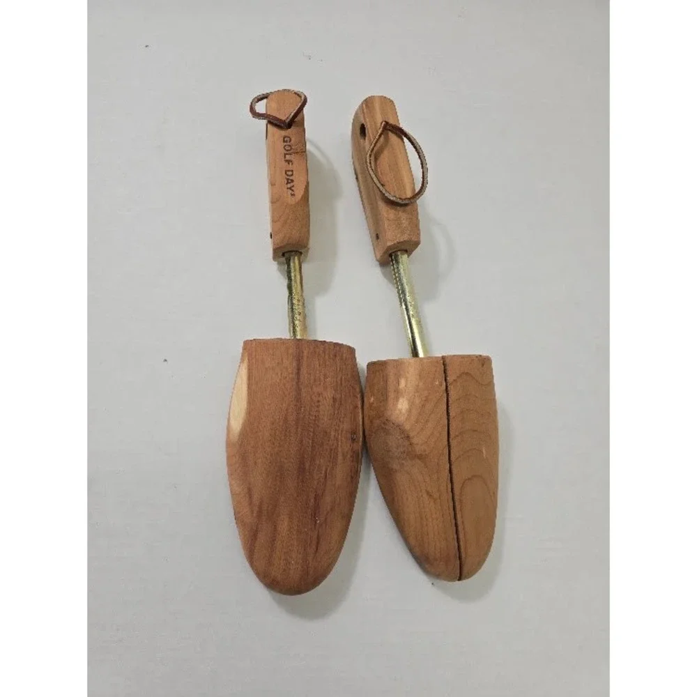 Golf Day Shoe Trees Mens XL Brown Good Aromatic Cedar Wood